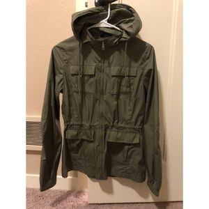 Mountain Hardwear Windbreaker